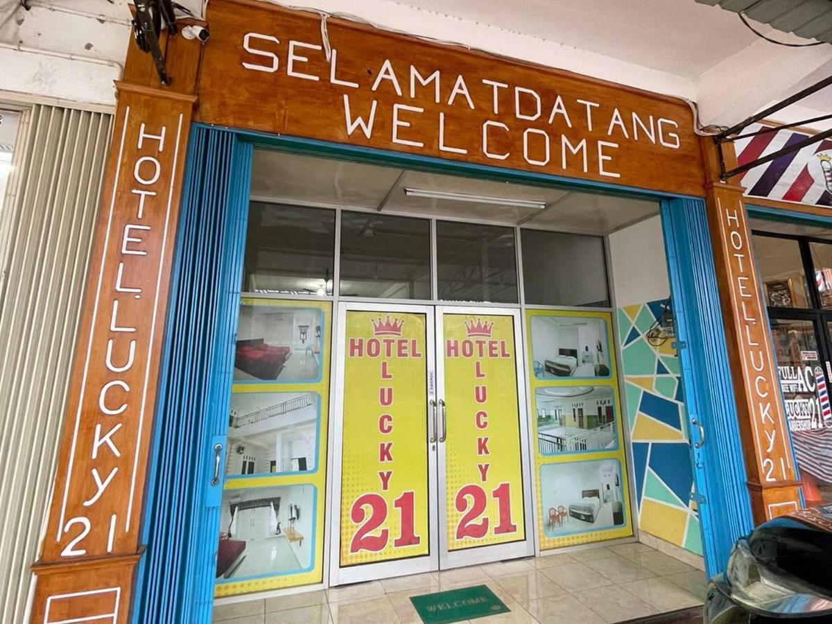 Hotel Lucky 21 Syariah Mitra Reddoorz Lubuklinggau Exterior photo
